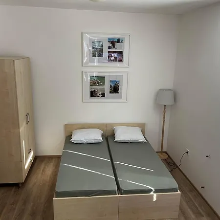 Blizu Centra In Na Robu Tivolija * Любляна