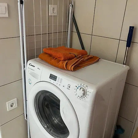 Διαμέρισμα Blizu Centra In Na Robu Tivolija Λιουμπλιάνα